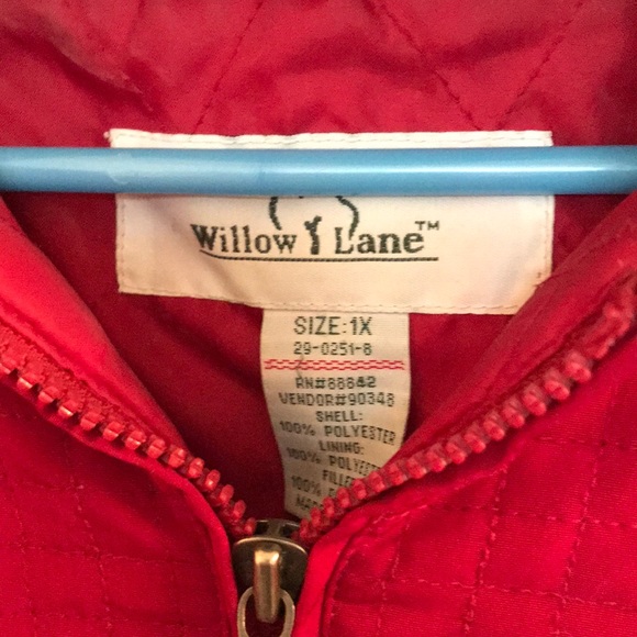 Red jacket - Picture 3 of 3